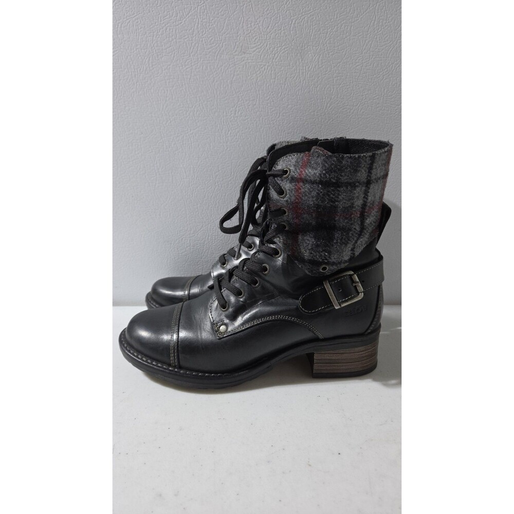 Taos "Crave" Women's Boots EUC 38 US 7-7.5  Sude Zip With Buckle